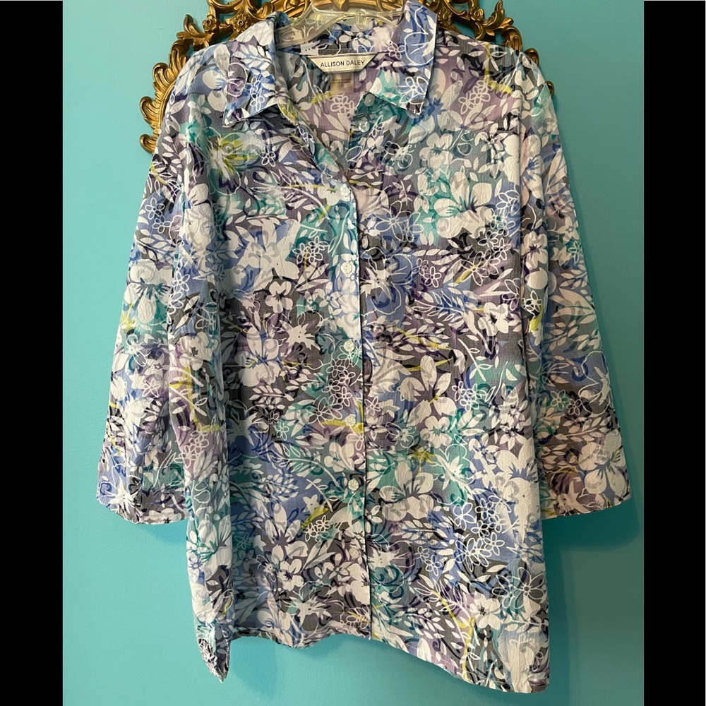 Floral Button Down 3/4 Sleeve - Picture 6 of 12